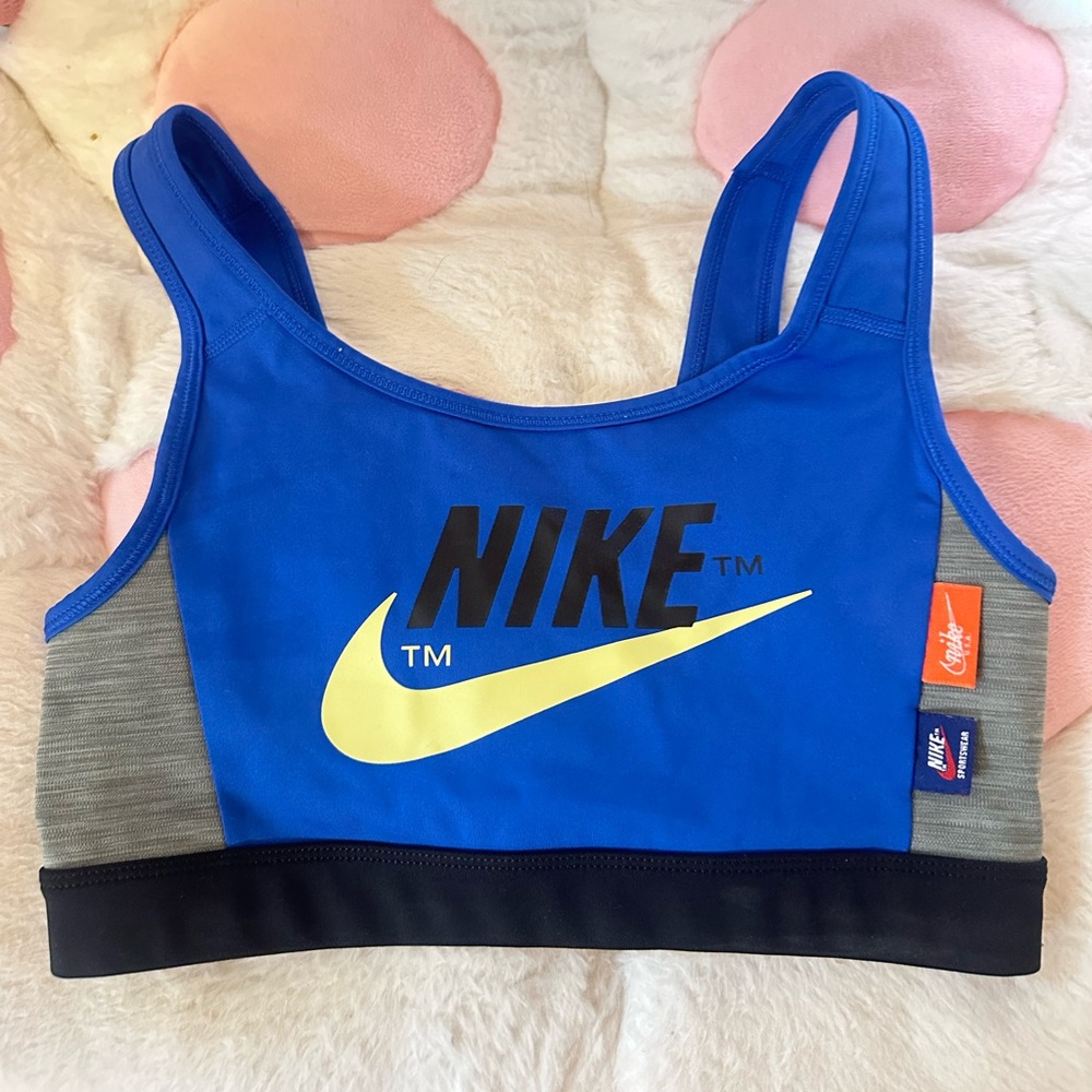 Nike sports bra perfect condition 😊